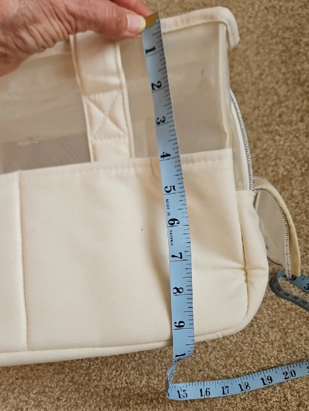 ONE CUTE NWT Cream Small Pet Carrier Bag